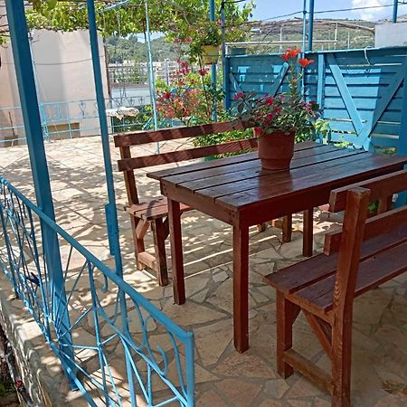 Relaxation Place Hotel Himare Exterior photo